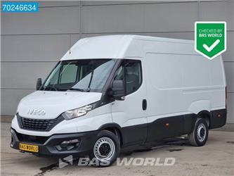 Iveco Daily 35S14 L2H2 3500kg trekhaak Airco Cruise 12m3