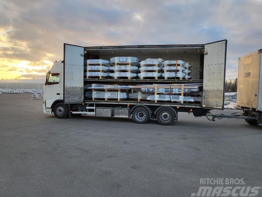 Volvo FH 12 6x2 2-taso lastaus yhdistelmänä Box body trucks
