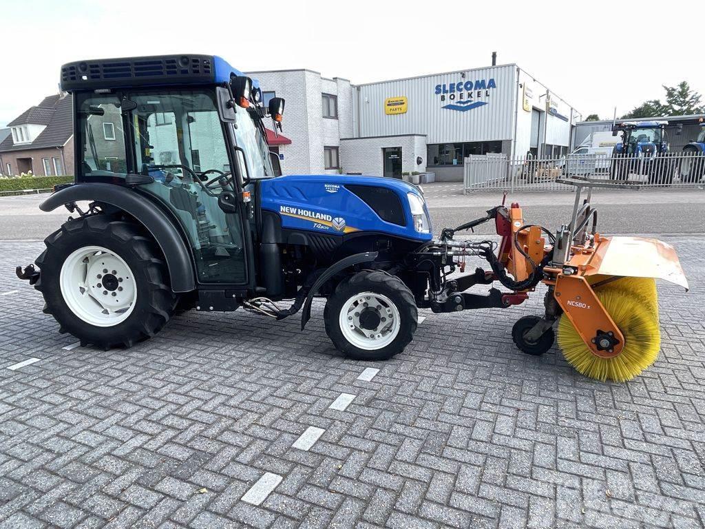 New Holland T4.80N & Sweeper Traktorit