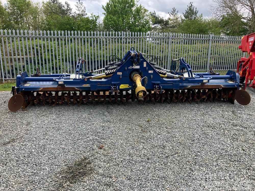  GEORGE MOATE Triple Bed Tilla 5.4M HD54 Potato equipment - Others