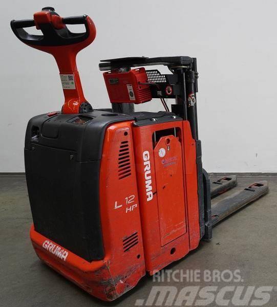 Linde L 12 L HP 133 Self propelled stackers