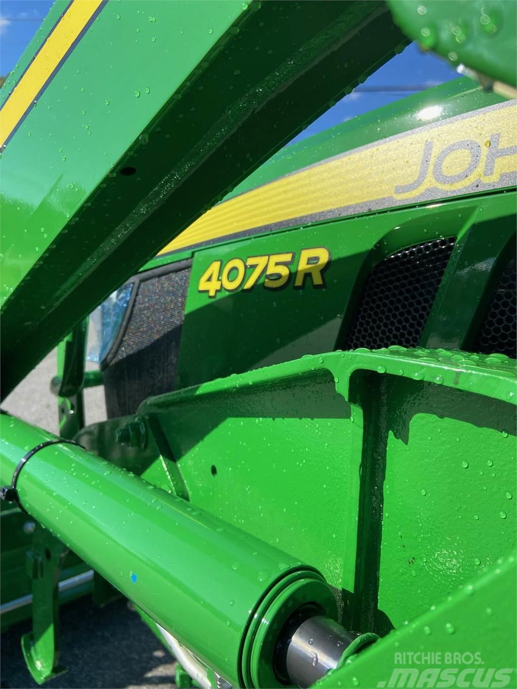 John Deere 4075R Traktorit