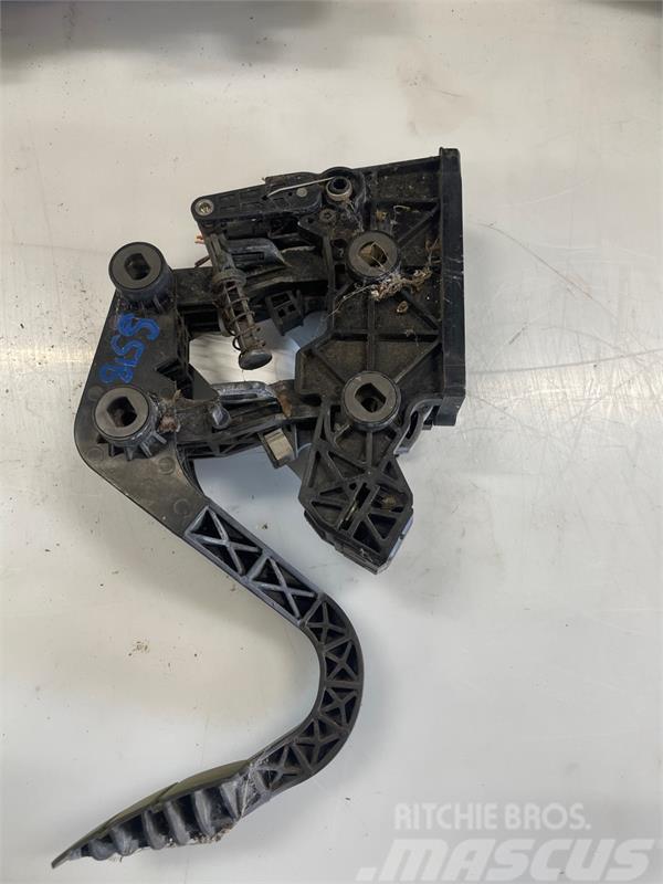 Scania SCANIA PEDAL 1753411 Other components