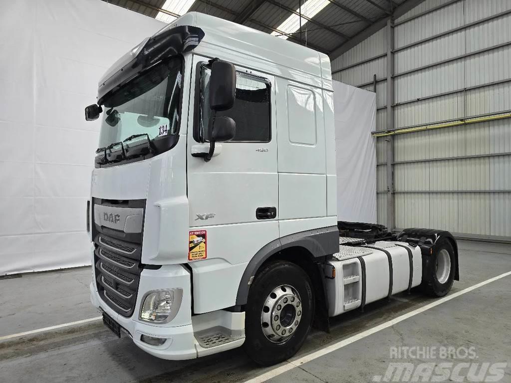 DAF XF 450 SPACECAB / PTO / STANDAIRCO Tractor Units