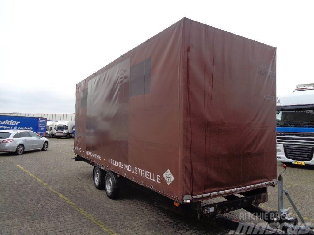 JCB TD-200 + 2 Axle Curtainsider trailers