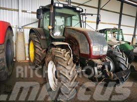 Valtra N121  front loader Booms and arms