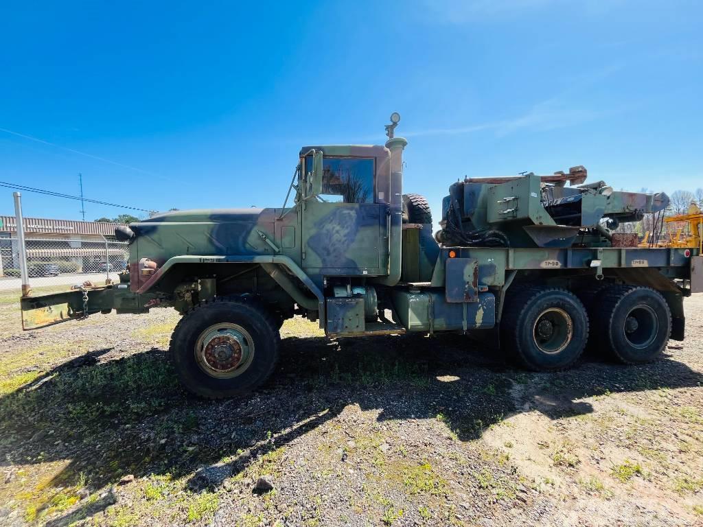 AM General M936 Recovery vehicles