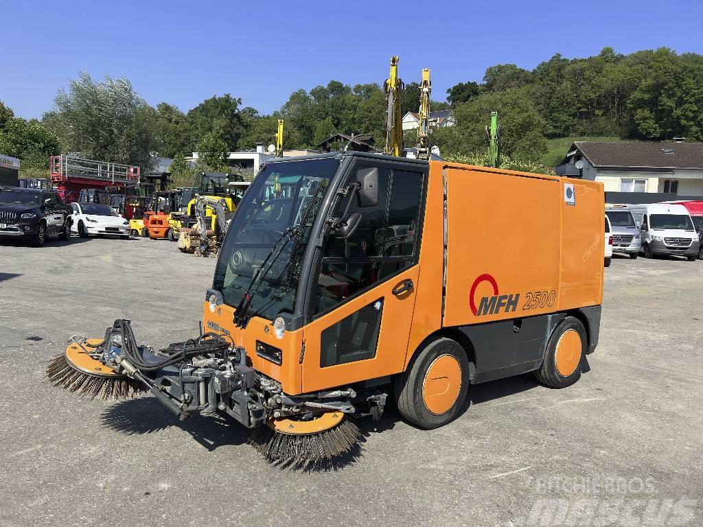  Hochdorf MFH 2500 Sweepers