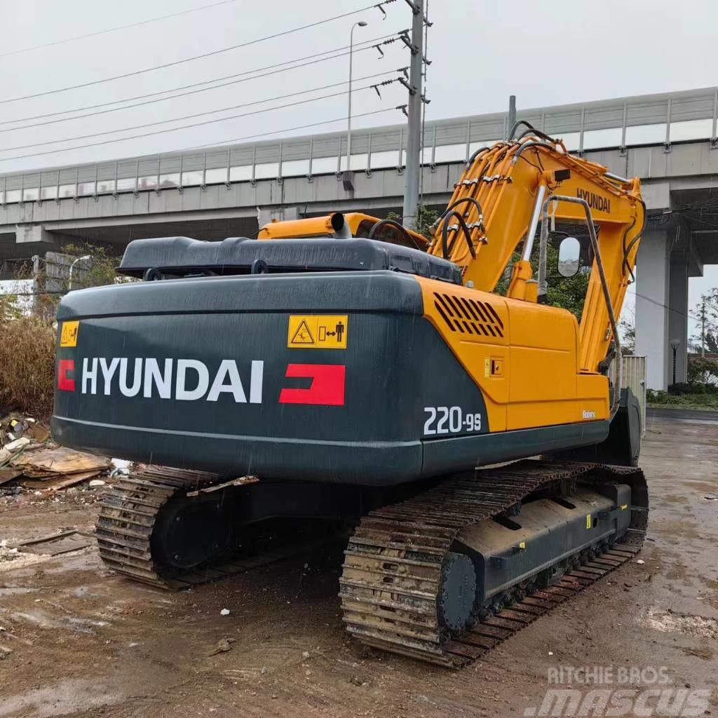 Hyundai R220-9S Crawler excavators