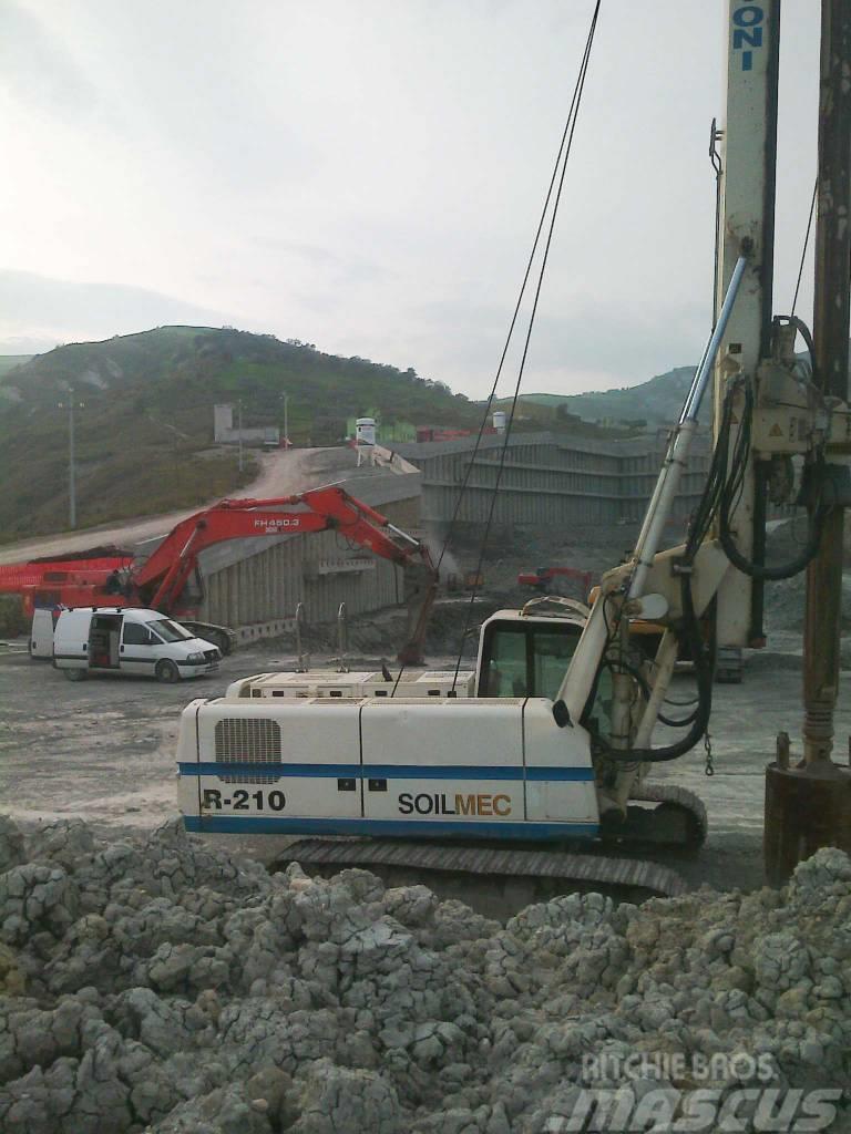  SOIL MEC R 210 Surface drill rigs