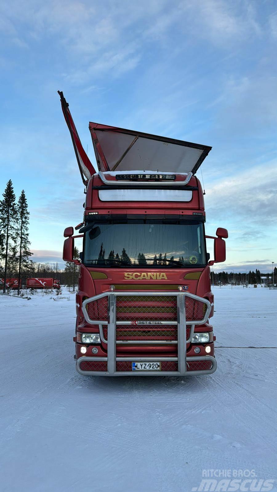 Scania R560 Wood chip trucks