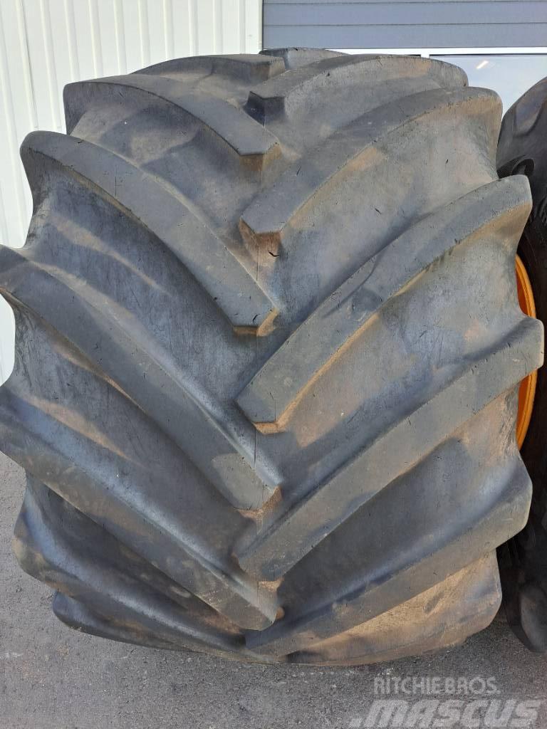 Mitas SFT 1250/50 R 32 Tyres, wheels and rims