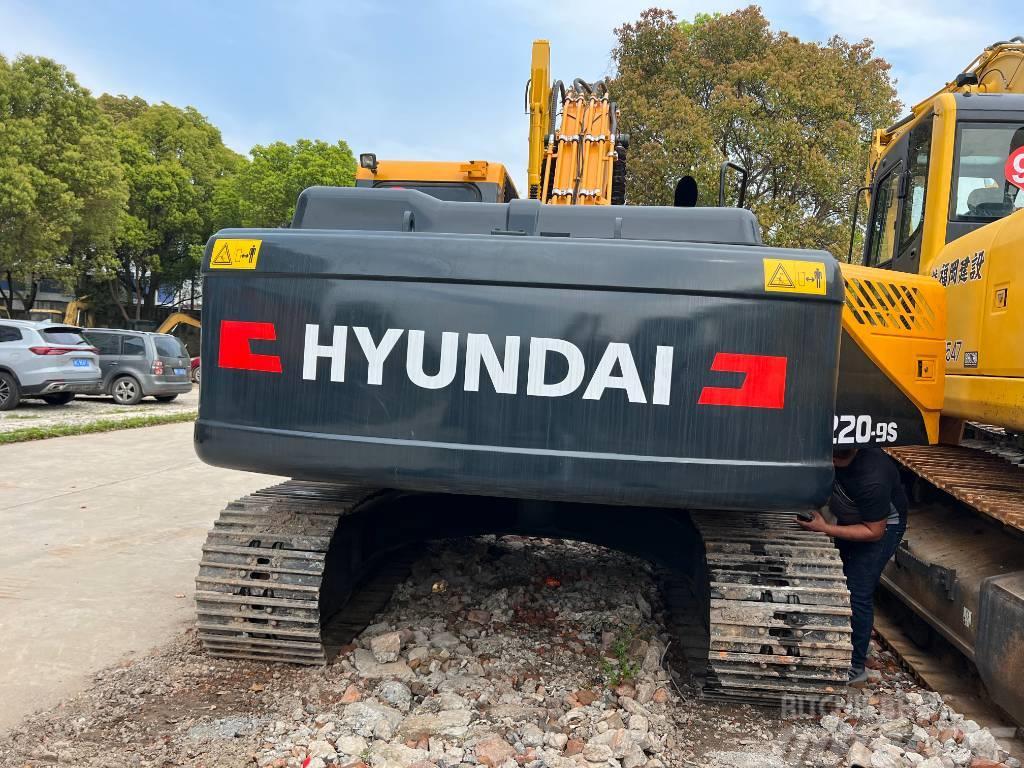 Hyundai 220LC-9S Crawler excavators