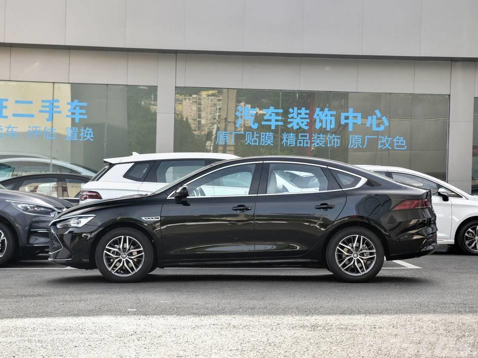  BYD  mid-size SUV Cars