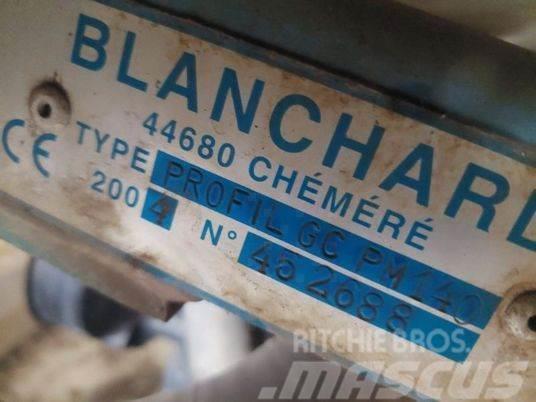 Blanchard 1200L Mounted sprayers