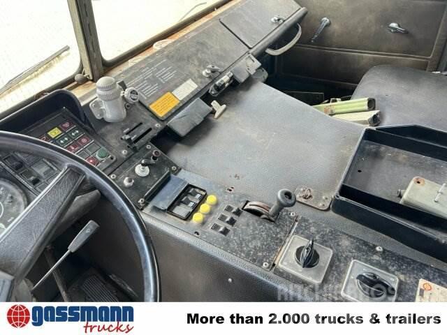Scania SBA 111A 4x4 Flatbed / Dropside trucks