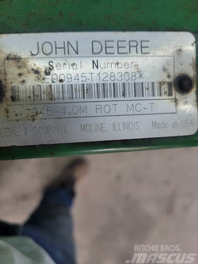 John Deere 945 Mower-conditioners