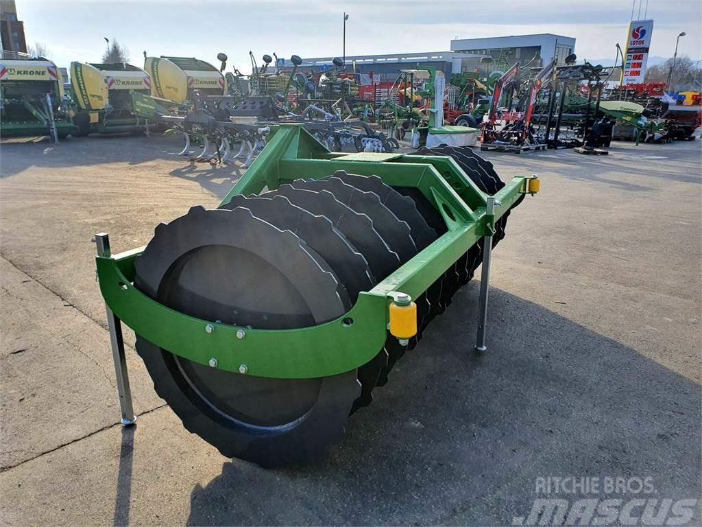  Dominator Silowalze 250 - 300 cm Other agricultural machines