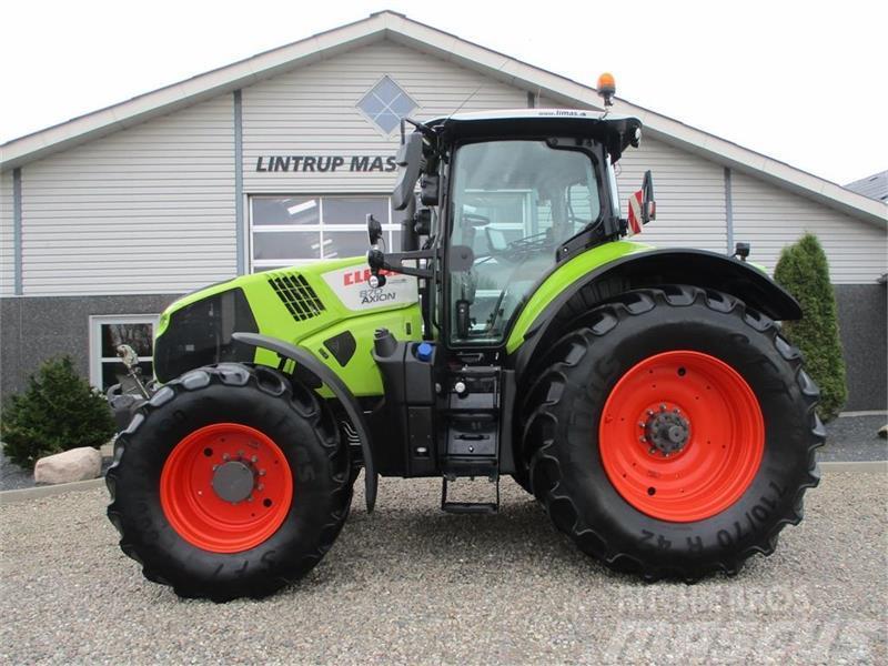 CLAAS AXION 870 CMATIC  med frontlift og front PTO, GPS  Tractors