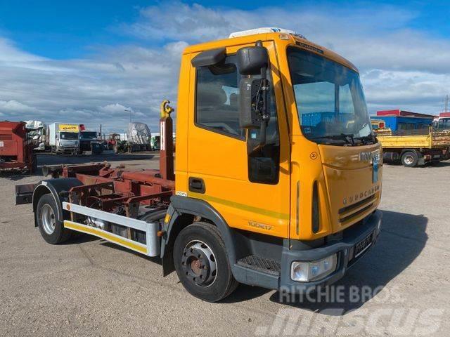 Iveco EUROCARGO 100E17 for containers 4x2 vin 162 Hook lift trucks