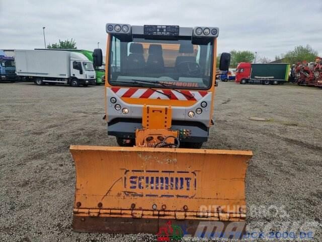 Multicar Boki HY1252B 4x4 3 Sitzer Schneeschild Kommunal Tipper trucks