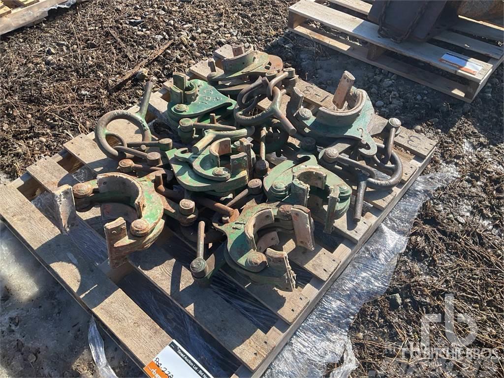  Quantity of (7) Pipe Clamps Pipelayer dozers