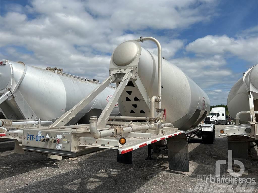 Trail King 1350 cft T/A Tanker trailers