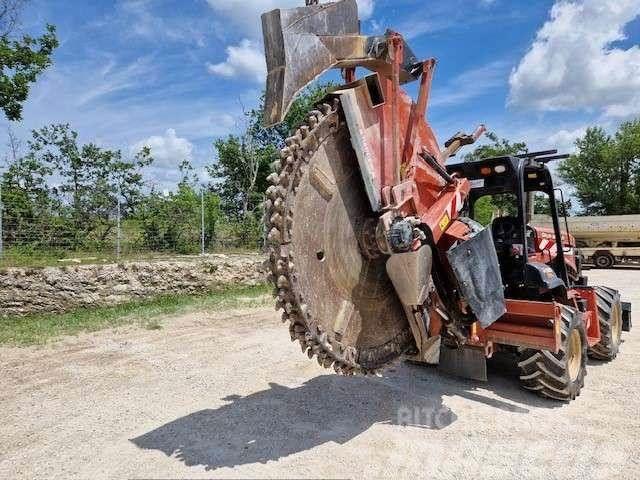 Ditch Witch RT 120 Trenchers