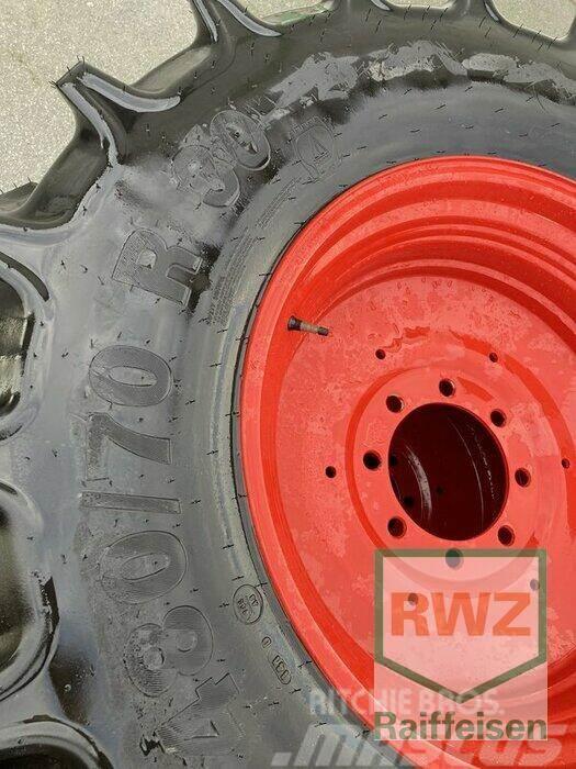 Mitas Räder 480/70 R 30 Mitas zum Fendt Tyres, wheels and rims
