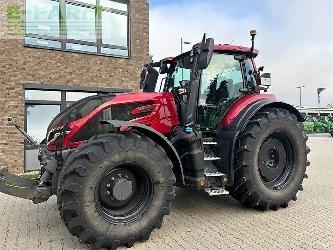 Valtra q265