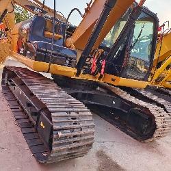 CAT 320 D