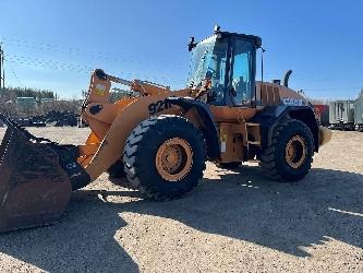 CASE 921 F