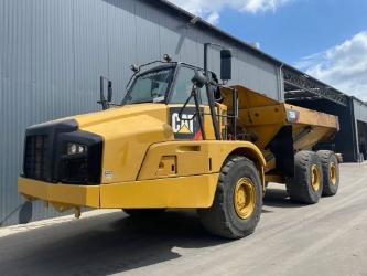 CAT 735B