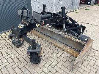 CAT BB121