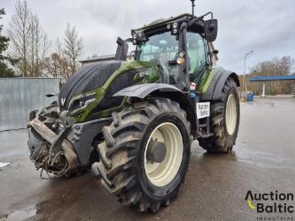 Valtra T235