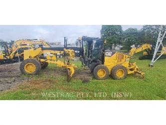 CAT 140M