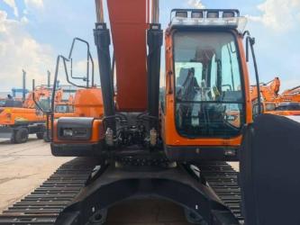 Doosan DX225