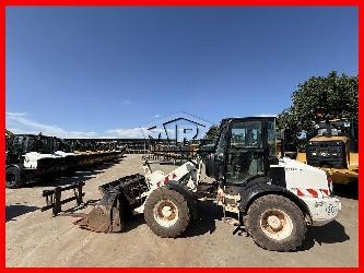 CAT 908M