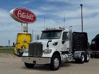 Peterbilt 567