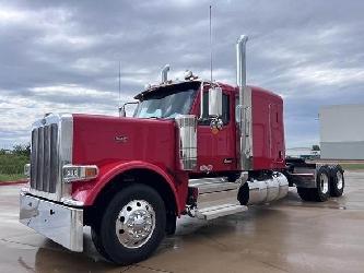 Peterbilt 589