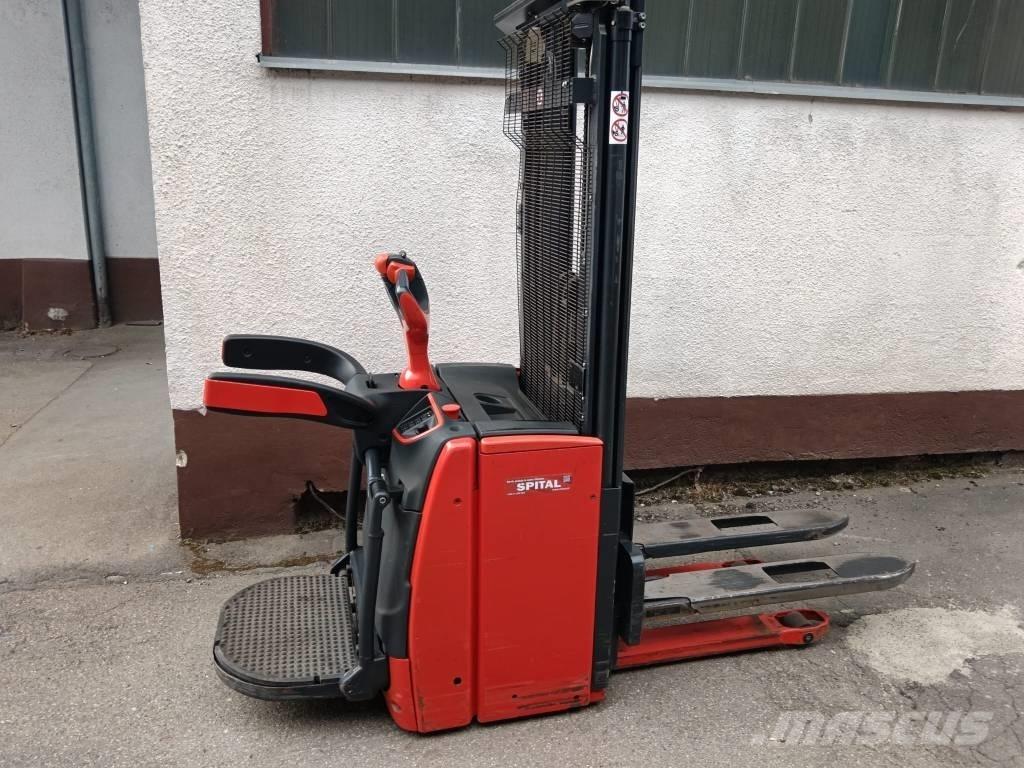 Linde L14AP Käyden ajettavat pinoamistrukit