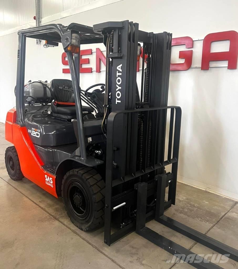 Toyota 10831 8FGF20 Nestekaasutrukit
