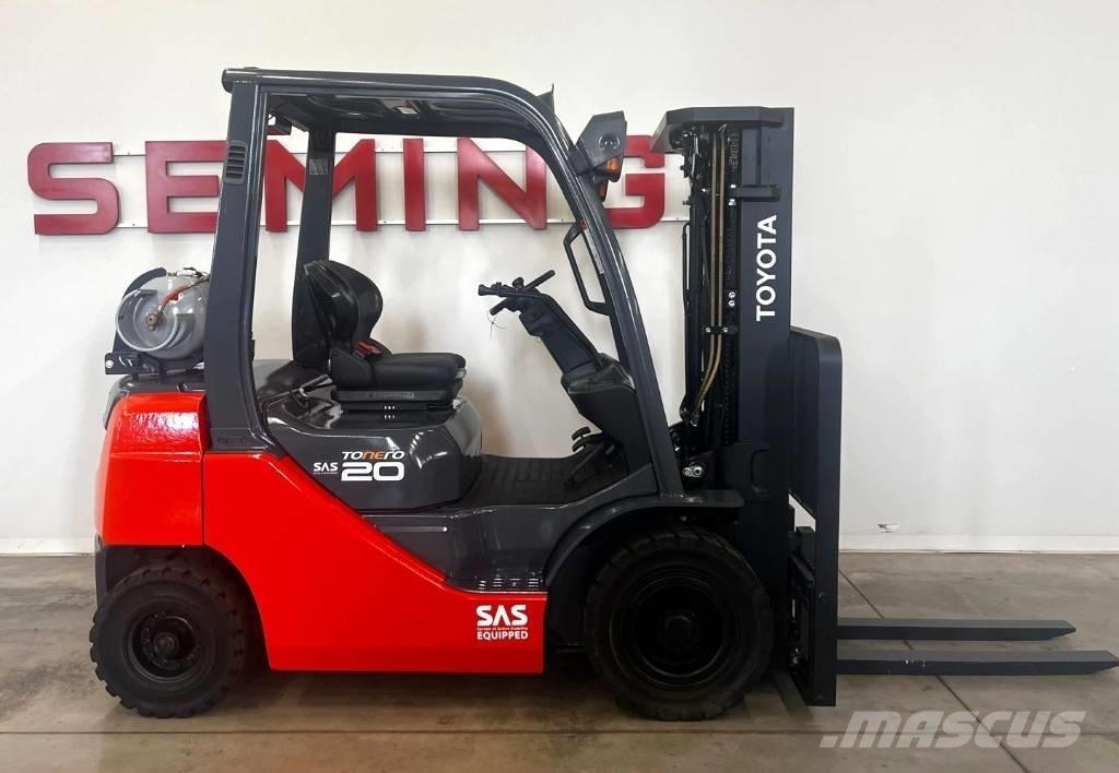 Toyota 10831 8FGF20 Nestekaasutrukit