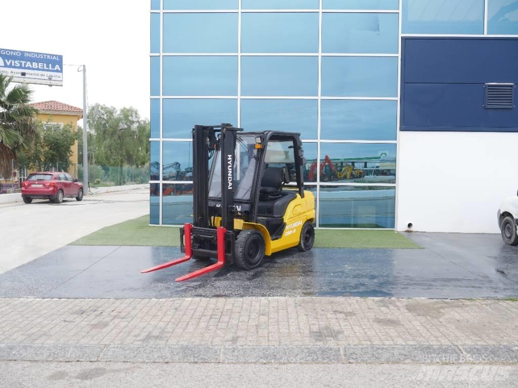 Hyundai 25 D-9 Dieseltrukit