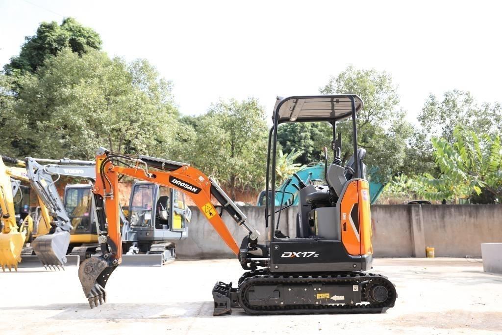 Doosan DX 17 Telakaivukoneet