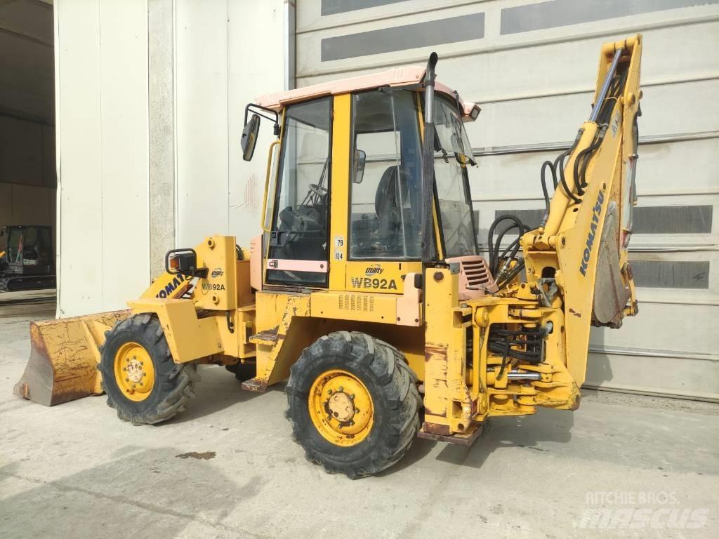 Komatsu WB 92 A Kaivurikuormaajat