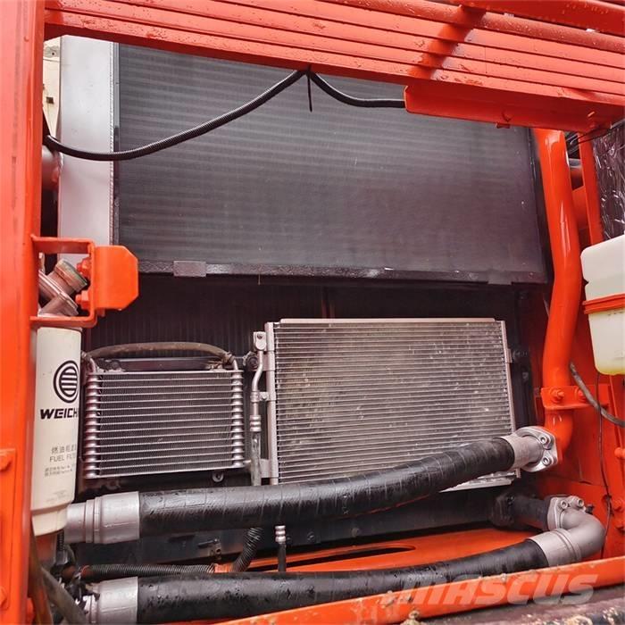 Doosan DX 340 LC Telakaivukoneet