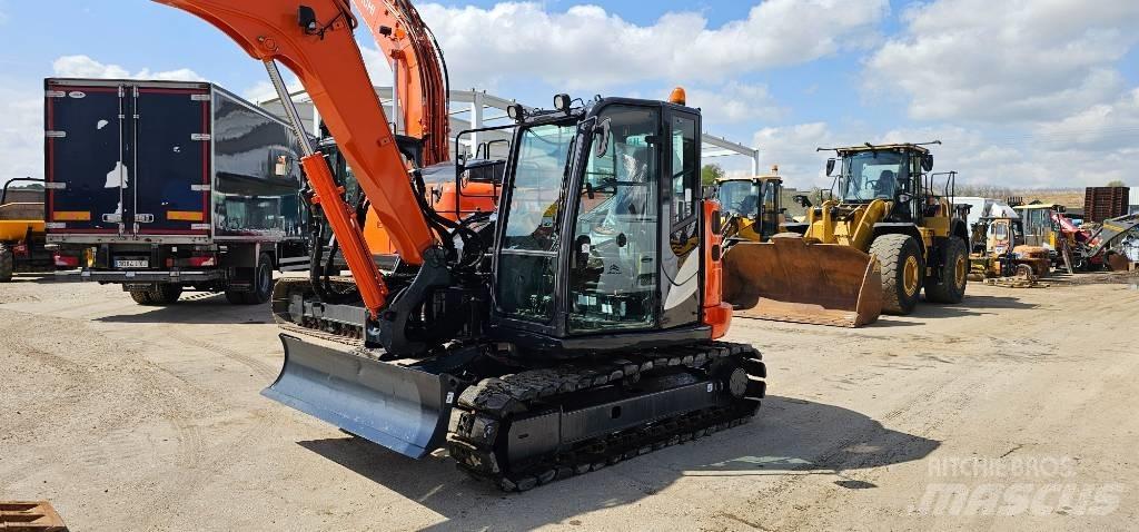 Hitachi ZX 85 Midikaivukoneet 7t - 12t