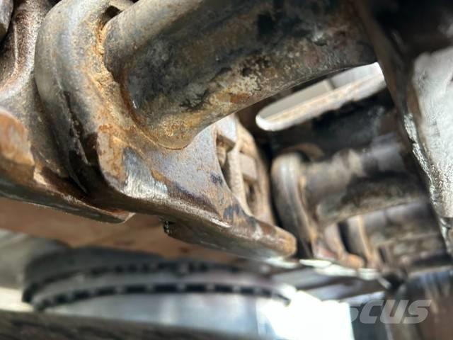 Hitachi ZX 210 LC-3 Telakaivukoneet