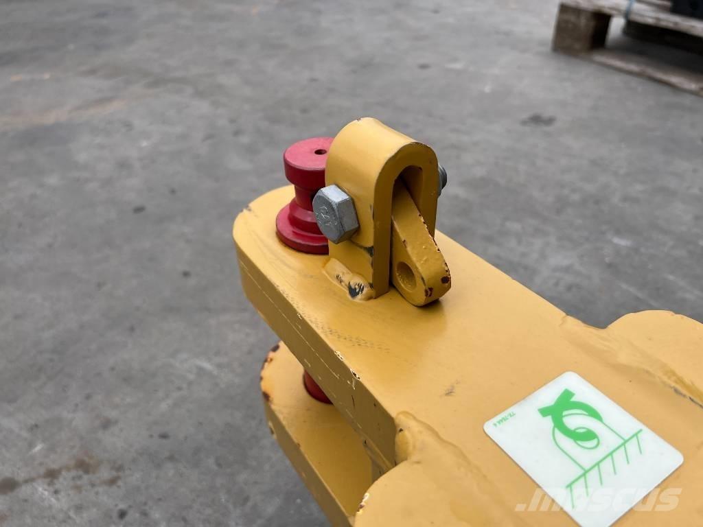 CAT D6R / D6T Zugmaul Muut